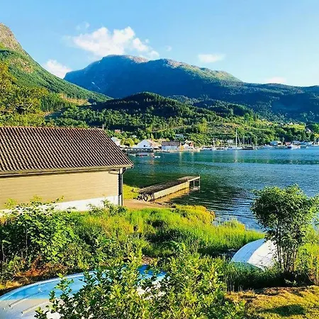 Idyllisk Hytte I Hardanger/uskedalen Holiday home